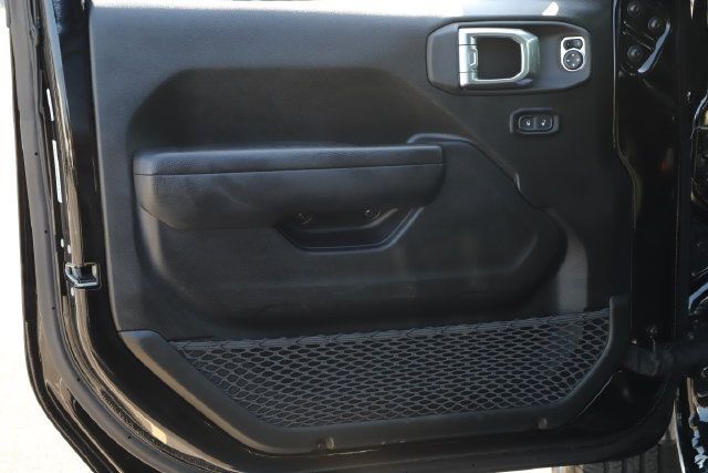 Used 2025 Jeep Wrangler Unlimited Sport AWD/4WD image 15