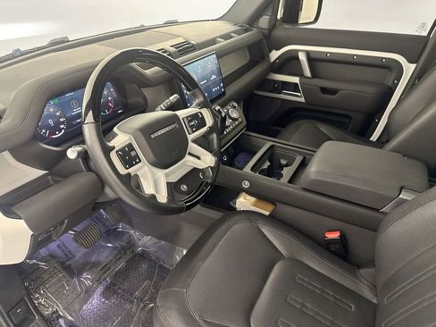 Certified 2022 Land Rover Defender 110 X-Dynamic SE AWD/4WD image 9
