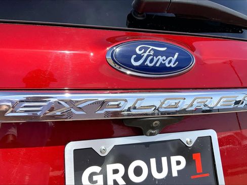 Used 2019 Ford Explorer XLT w/ Equipment Group 201A FWD image 33