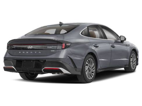 Used 2024 Hyundai Sonata Limited FWD image 5