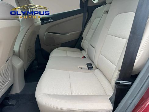 Used 2016 Hyundai Tucson SE w/ Option Group 02 FWD image 11
