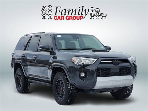 Certified 2024 Toyota 4Runner TRD Off-Road Premium w/ Moonroof Package image 2