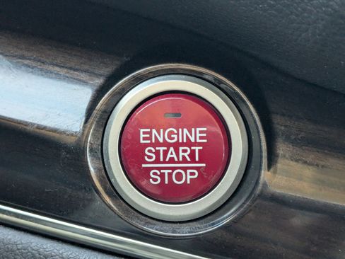 Used 2015 Honda CR-V Touring image 38