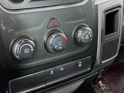 Used 2022 RAM 1500 Classic Warlock AWD/4WD image 19