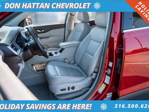 Used 2023 GMC Acadia SLT image 4