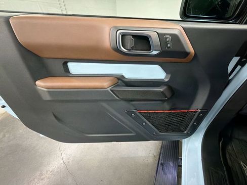 Used 2024 Ford Bronco Heritage Edition AWD/4WD image 21