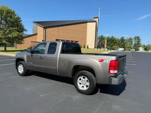 Used 2012 GMC Sierra 1500 SLE w/ Power Tech Package AWD/4WD image 3