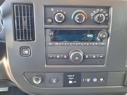 Used 2025 GMC Savana 2500 w/ Driver Convenience Package RWD image 7