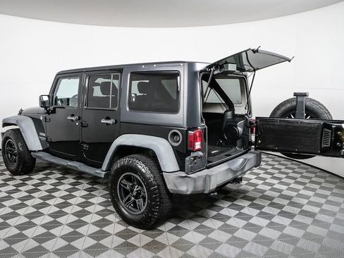 Used 2012 Jeep Wrangler Unlimited Sport image 28