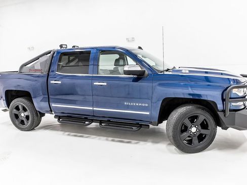 Used 2016 Chevrolet Silverado 1500 LTZ Z71 w/ LTZ Plus Package AWD/4WD image 10