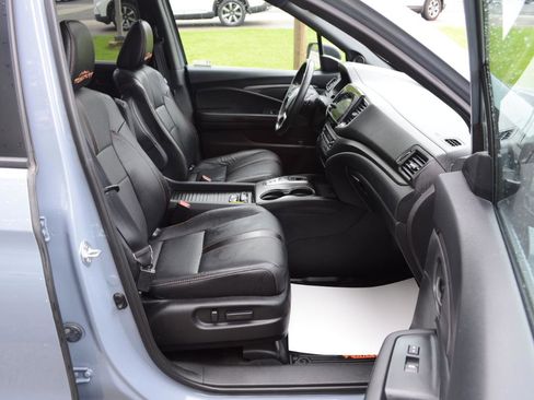 Used 2023 Honda Passport TrailSport image 18