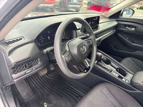 Used 2023 Honda Accord LX image 14