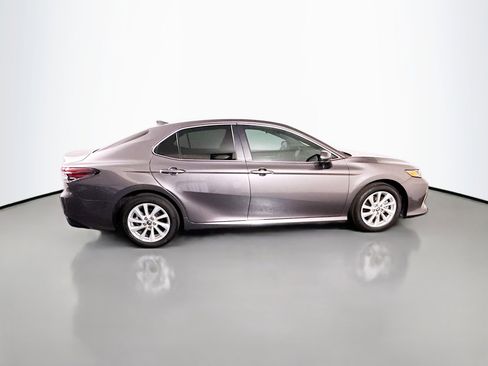Used 2024 Toyota Camry LE FWD image 11