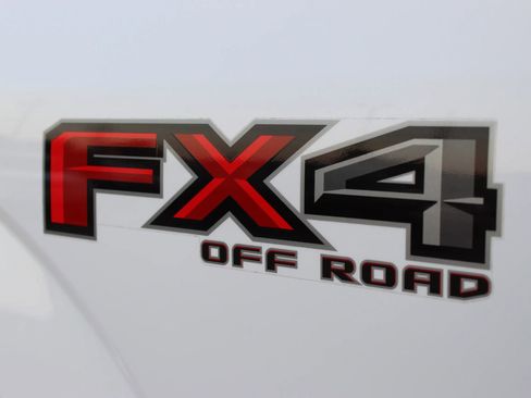 Used 2018 Ford F150 Lariat w/ Equipment Group 502A Luxury image 26