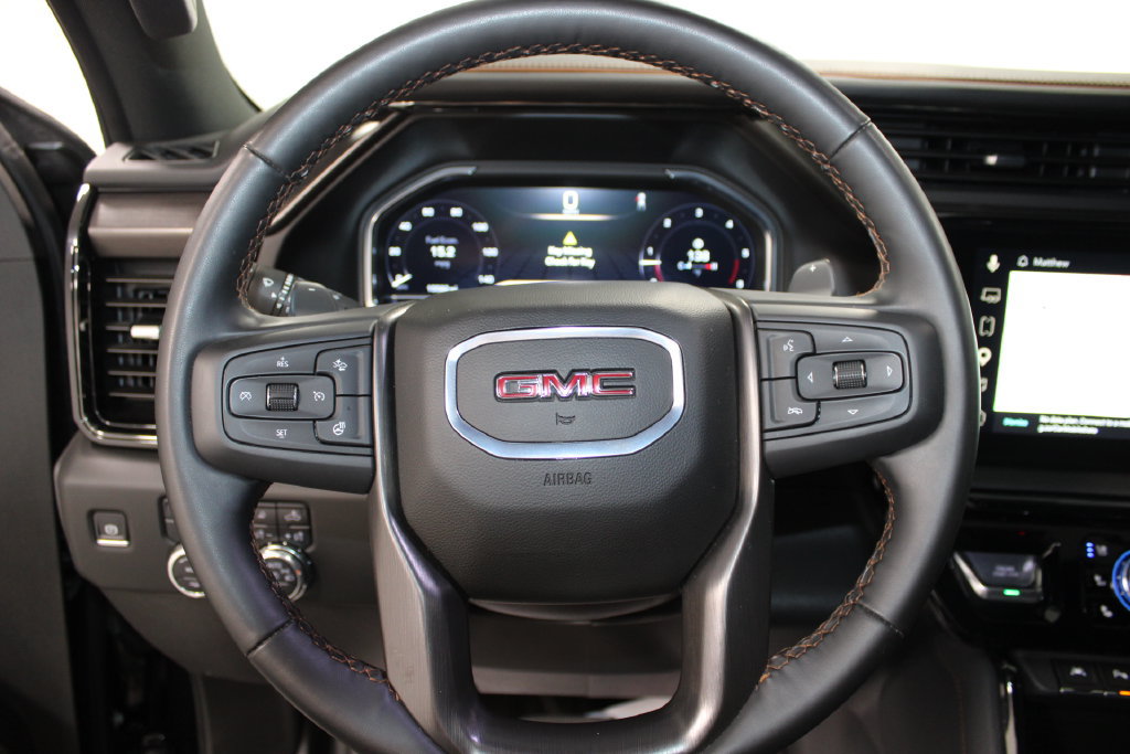 Used 2025 GMC Sierra 1500 AT4 w/ AT4 Premium Package AWD/4WD image 32