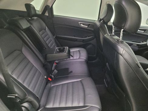 Used 2017 Ford Edge SEL w/ Equipment Group 201A FWD image 19