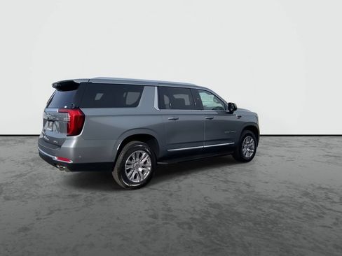 Used 2026 GMC Yukon XL Denali w/ Advanced Technology Package AWD/4WD image 8