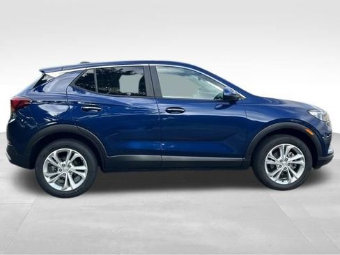Used 2023 Buick Encore GX Preferred w/ Cold Weather Comfort Package AWD/4WD image 11