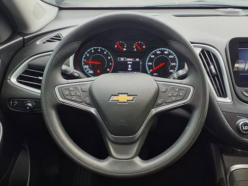 Used 2023 Chevrolet Malibu LT FWD image 13