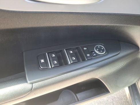 Certified 2023 Kia Forte LXS w/ LXS Technology Package FWD image 12