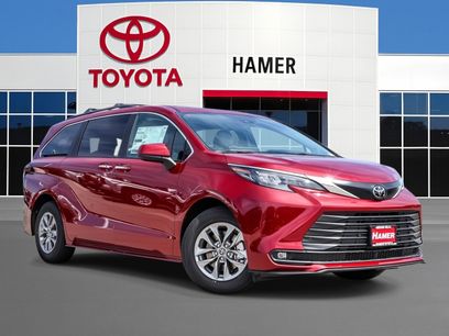 New 2026 Toyota Sienna XLE
