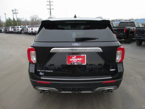 Used 2020 Ford Explorer Platinum w/ Premium Technology Package image 6