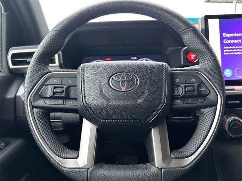 Used 2024 Toyota Tacoma TRD Off-Road image 23