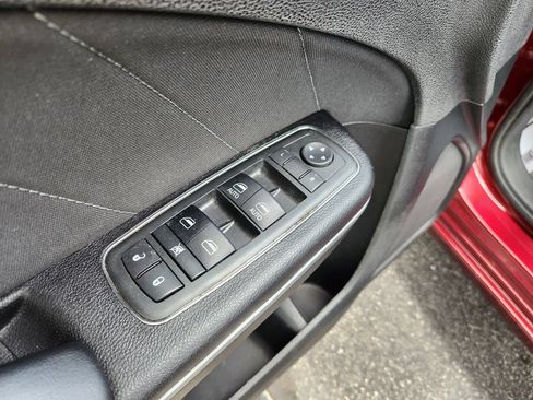 Used 2019 Dodge Charger SXT AWD/4WD image 24