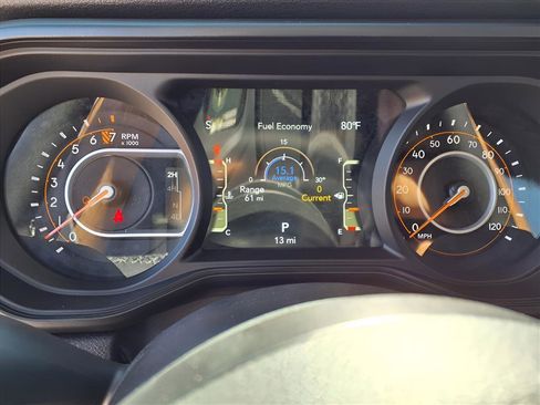 New 2025 Jeep Gladiator Willys image 13