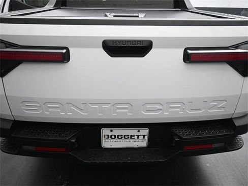 Used 2025 Hyundai Santa Cruz SEL image 10