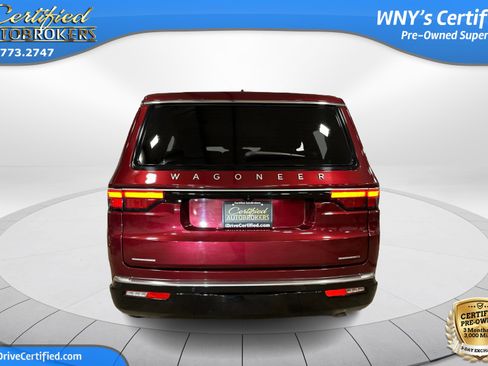 Used 2022 Jeep Wagoneer Series II image 8