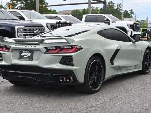 Used 2024 Chevrolet Corvette Stingray Premium Cpe w/ Z51 Performance Package RWD image 10