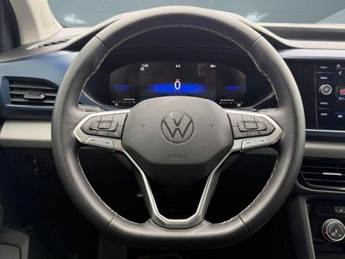 Certified 2023 Volkswagen Taos SE w/ Black Wheel Package FWD image 14