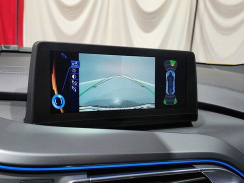 Used 2014 BMW i8 AWD/4WD image 27