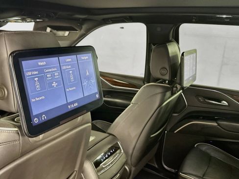 Used 2021 Cadillac Escalade ESV Premium Luxury w/ Driver Assist Tech Package AWD/4WD image 26