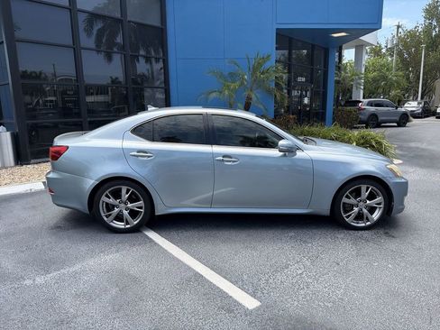 Used 2009 Lexus IS 250 RWD image 9