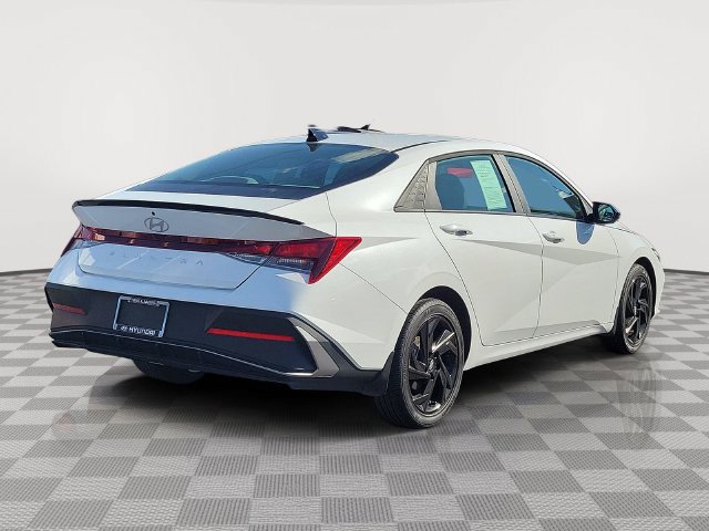 Certified 2026 Hyundai Elantra Sport FWD image 4