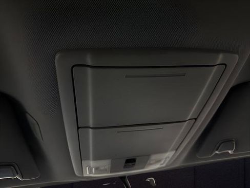 Used 2011 Ford F150 XLT w/ XLT Chrome Pkg image 23