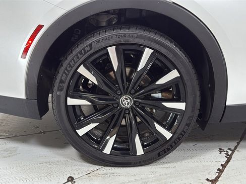 Certified 2026 Toyota Crown Platinum image 22