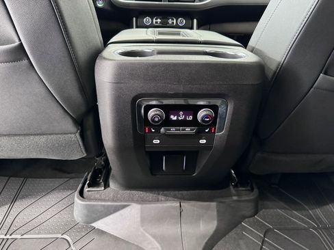 Certified 2023 Chevrolet Tahoe Z71 w/ Luxury Package AWD/4WD image 34