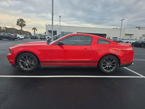 Used 2011 Ford Mustang Premium w/ 203A Rapid Spec Order Code image 3