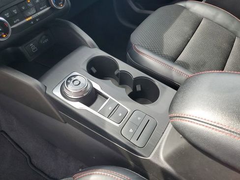Used 2025 Ford Escape ST-Line AWD/4WD image 25