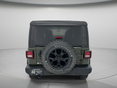 Used 2021 Jeep Wrangler Unlimited Sport AWD/4WD image 7