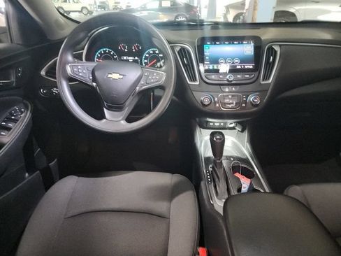 Used 2020 Chevrolet Malibu LS w/ Driver Confidence Package II FWD image 5