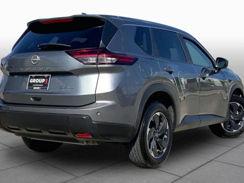 Used 2024 Nissan Rogue SV AWD/4WD image 13