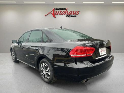 Used 2015 Volkswagen Passat 1.8T S image 5