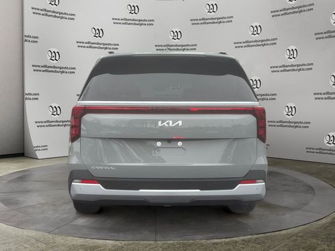 New 2026 Kia Carnival EX image 4