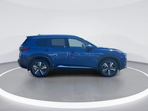Used 2023 Nissan Rogue Platinum w/ Platinum Premium Package FWD image 9