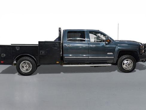 Used 2019 Chevrolet Silverado 3500 High Country w/ Duramax Plus Package image 5