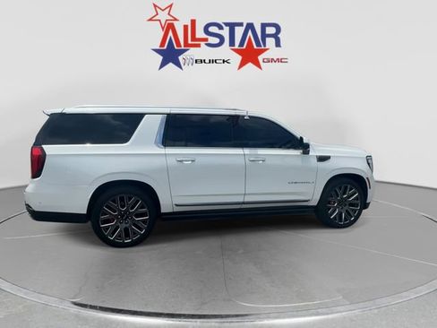 Used 2025 GMC Yukon XL Denali Ultimate AWD/4WD image 8